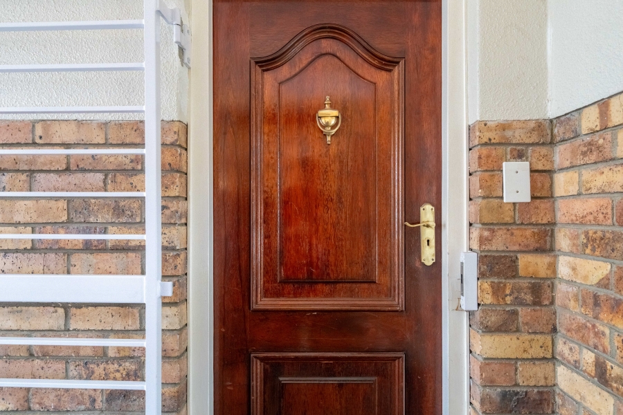 2 Bedroom Property for Sale in Mouille Point Western Cape